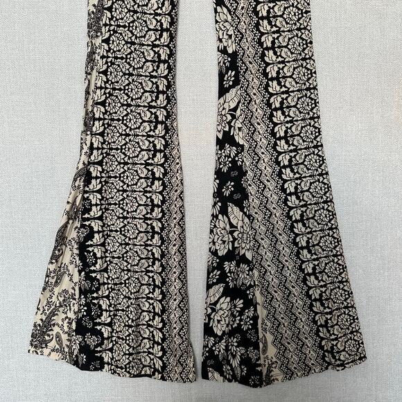 Novella Royale Janis Bell Flare Pants Black Cream Paisley Women’s Size Medium - Picture 4 of 7
